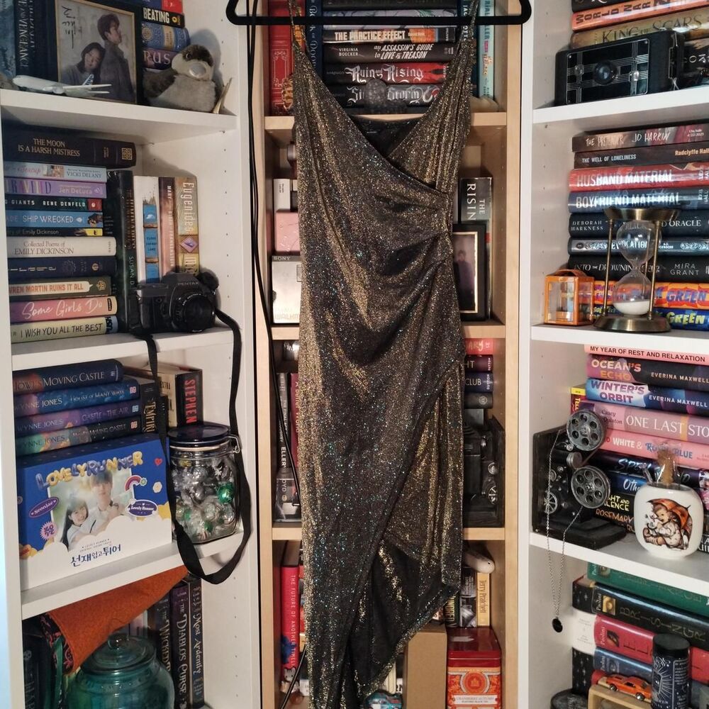 Windsor Black/Shimmery Assymetrical Glitter Dress.